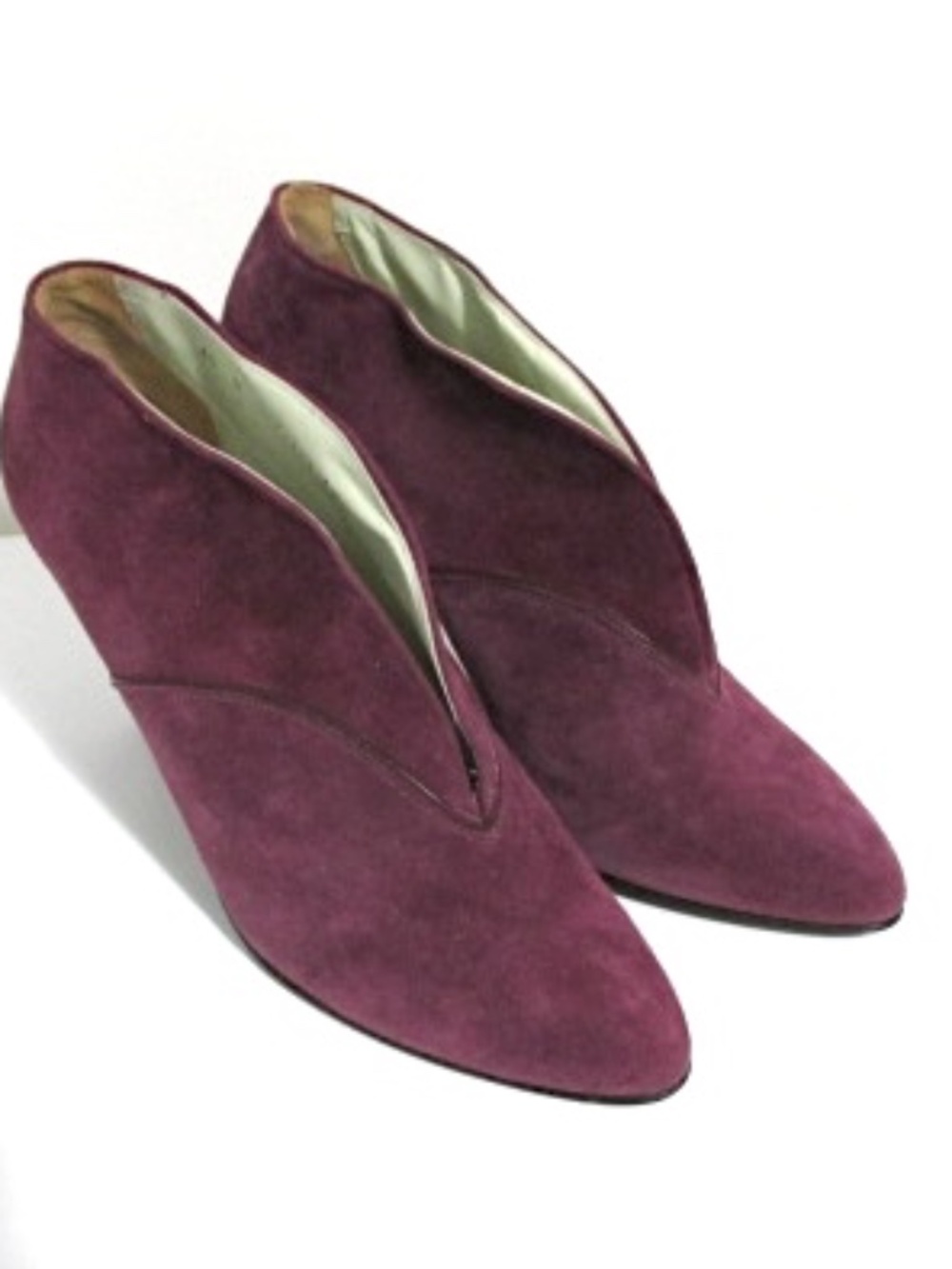 NWOT Charles Jourdan Purple Fuchsia Suede Ankle Boots, Size 6.5